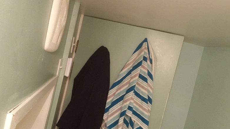 Charlieboy69: Gırtlağına kadar alma 11 inç dildo günü 9