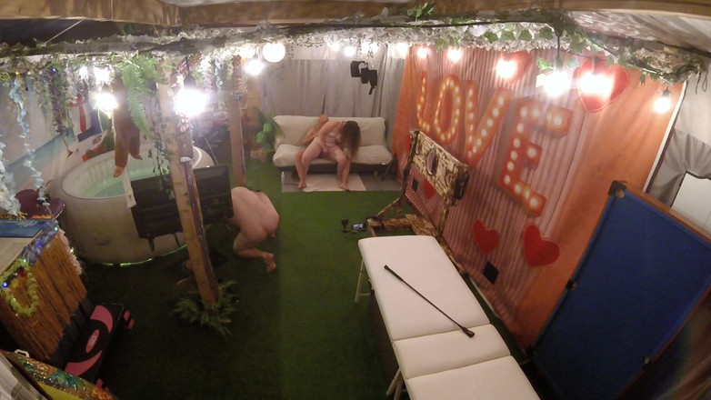 Mr D and Miss C: Fare un video porno amatoriale fatto in casa non tagliato...