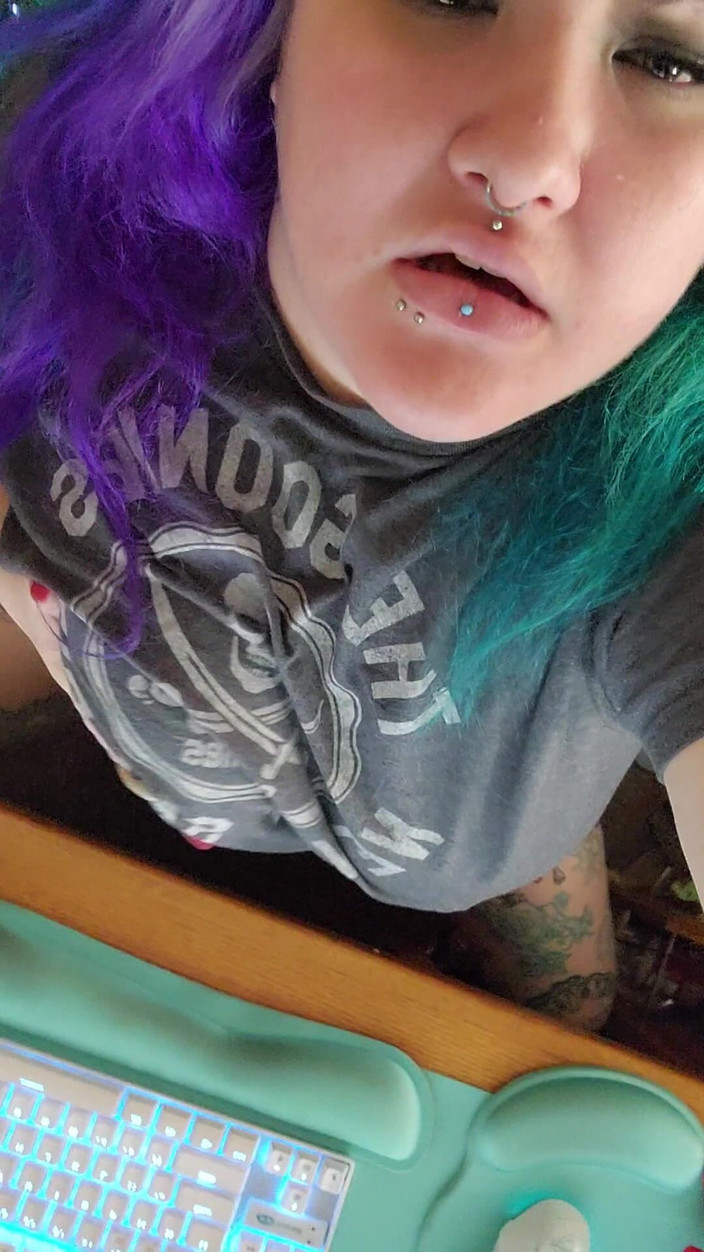 Aqua Marie: Guardami venire mentre lavoro da casa