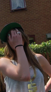 Samatha Bentley pisses outdoor