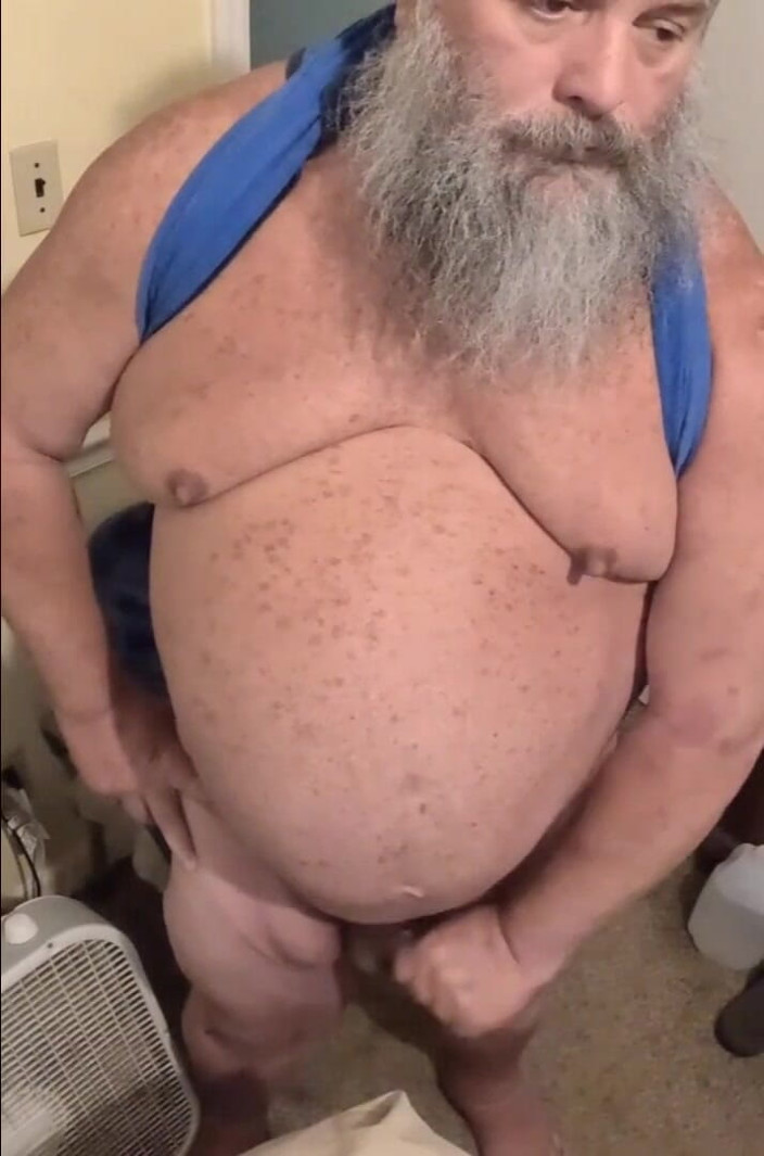 GeneWadexxx: พ่อหมีผู้ใหญ่เงี่ยน