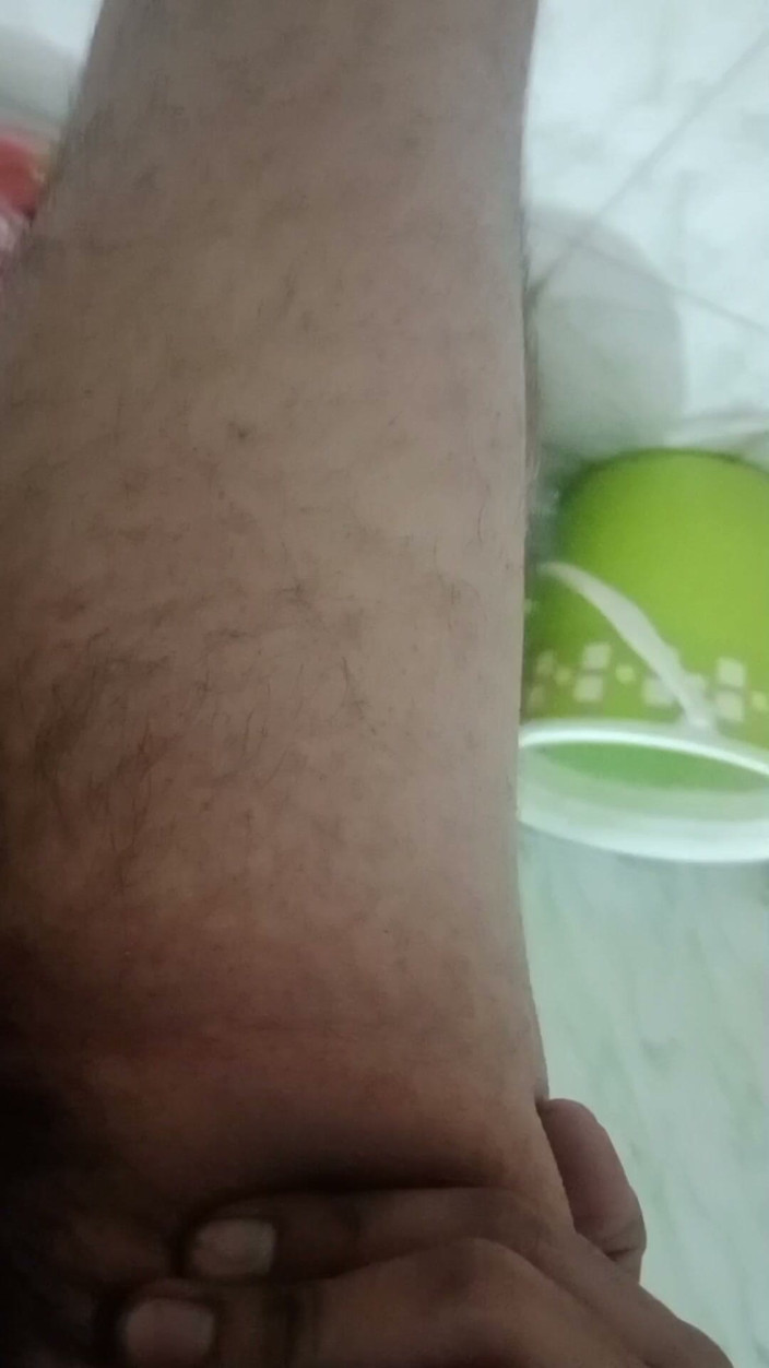 RockyBigBull: Desi big stier solo - dicker schwanz &amp;schweres sperma