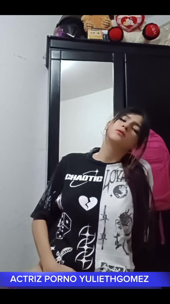 Yulieth Gomez: Maseuza angajată ajunge să mă fută (Casero Real)