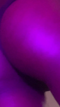 ホットなエボニー美女がトゥワーク技術を披露する回顧
