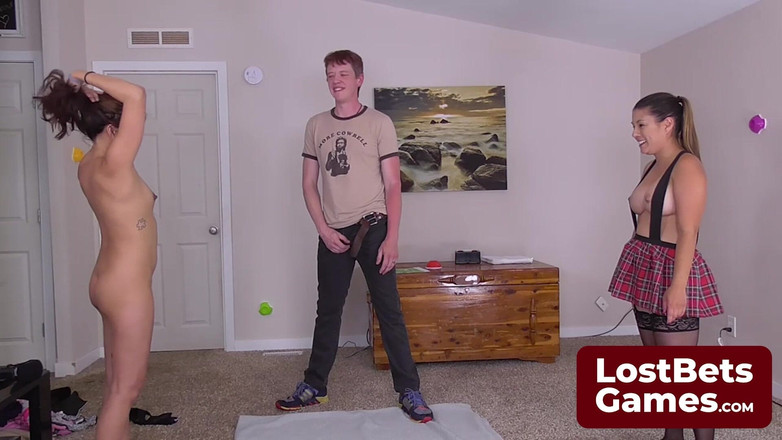 Lost Bets Games: Tessa en Leilani spannend spel van strip Mogadishu