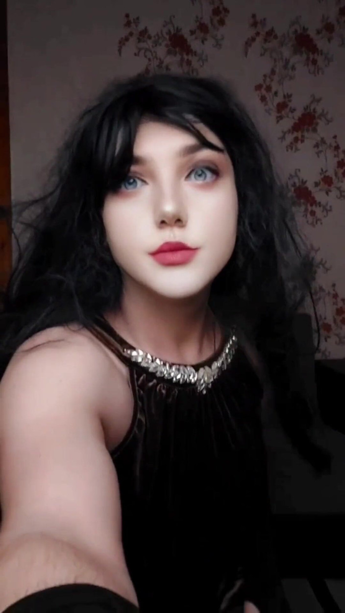 Kitty_Cross: Yuppietto feuer leckt meine haut sanft