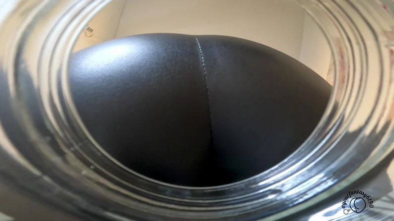 Your fantasy studio: Joi contagem regressiva com peidos molhados em calças de couro