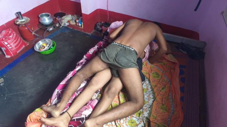 Sobha rani: Hindi Real Bhabhi Village Girl Hard Viral Video
