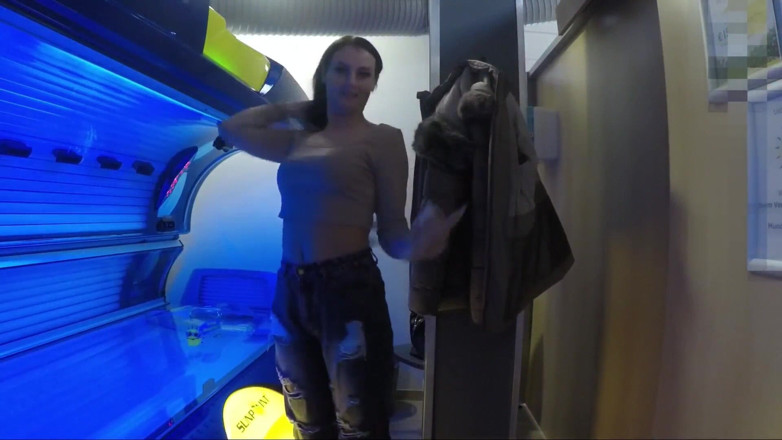 German Fuck Girls: Watching Me on the Sunbed!