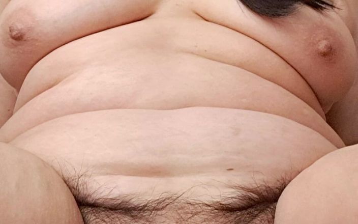 Mommy big hairy pussy: Widok z przodu i uderzenie gorącej milf