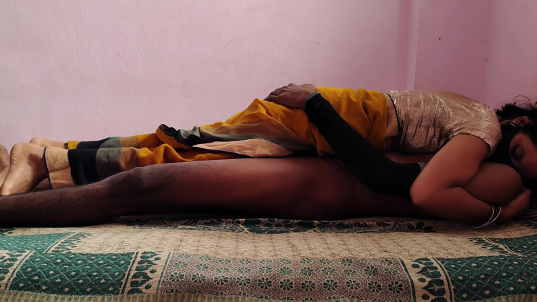 Viralcouple76: Hot Indian Couple Fuck on Bed