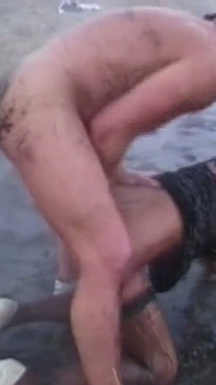 แม่น่าเย็ดมัดโดนควยหนาในทั้งสองรู