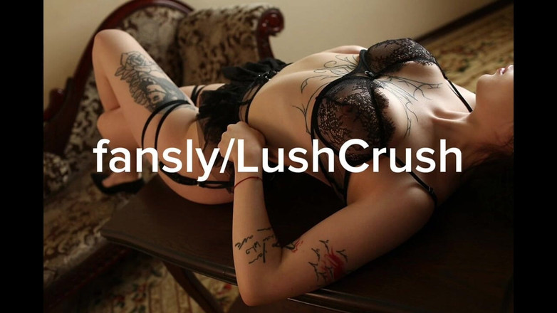LuchCrush: Je na telefonu, tvrdě ji šukám - nonstop orgasmus