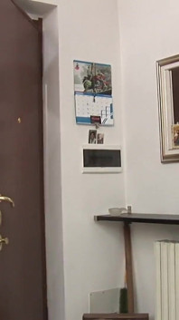Amatoare reală cu Adriana Rossini o expertă italiană curvă cu părul deschis este futută în pizdă