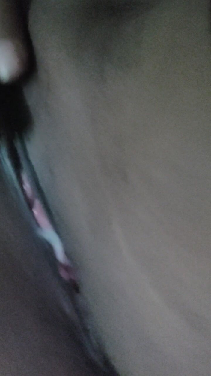 Dr_doom21: Yenge ji'nin pürüzsüz amcığı ateşli bir şey, yenge