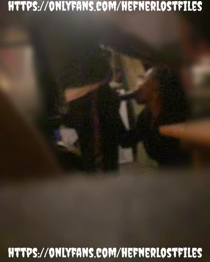 Jenko: Y o u n g thot enak banget nyepong kontolku