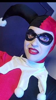 Harley Quinn Sana Hükmediyor