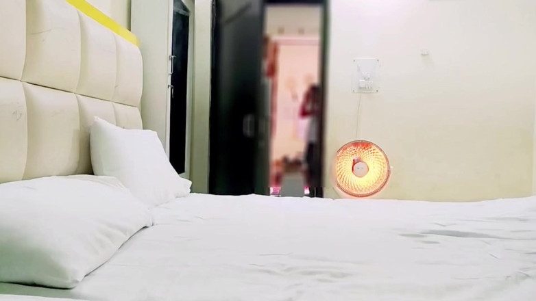 Ankita10000: Jija sali dientot di balik layar di kamar hotel nainital