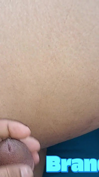 ibu tiri, apa yang kamu lakukan di sana? Mengisap penisku