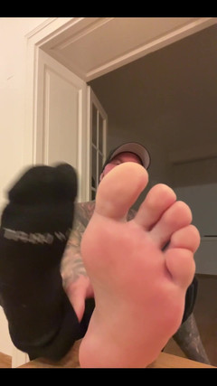 Jasons feet: इन पैरों की पूजा करें