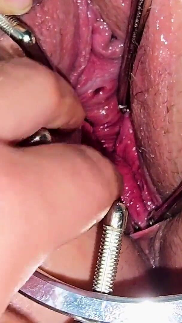 Ladybottox: เล่นปากมดลูกและเย็ดรูฉี่โคลสอัพ! Deep Hole