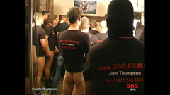 Real Porn Amateur: GGG John Thompson - bombasse cocu, pipe, gangbang avec gorge profonde
