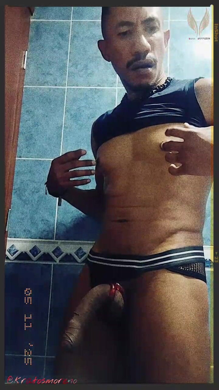 Kratosmoreno: Khratosovo sebe-potěšení