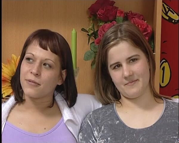 YOUR FIRST PORN: Kim & Sandra - Geile Titten Und Das Erste Mal Vor Der...