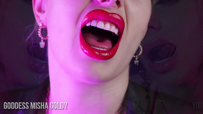 Goddess Misha Goldy: 用我的嘴唇控制你是如此容易！射精并失去理智！