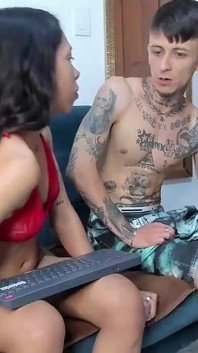 Mon Beau-frère Me Baise En Public Parce Que Je Ne Veux Pas Faire Ta Volonté