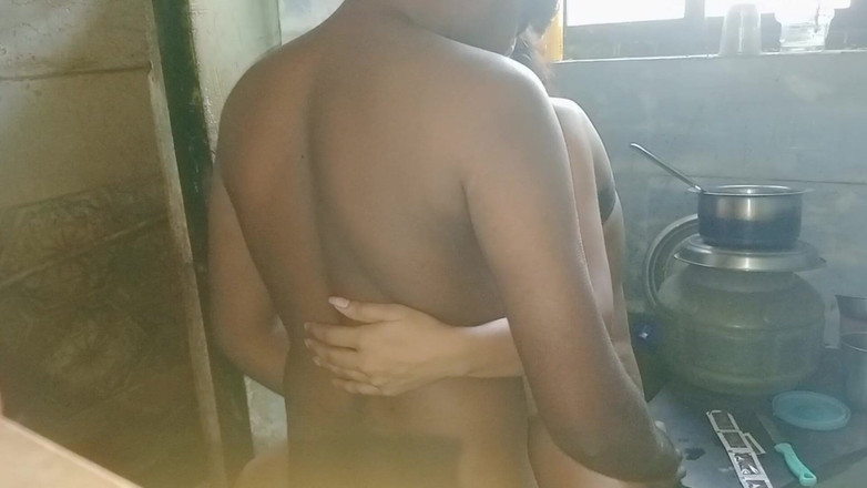 NikiRathod: ディーヴヤとのセックス