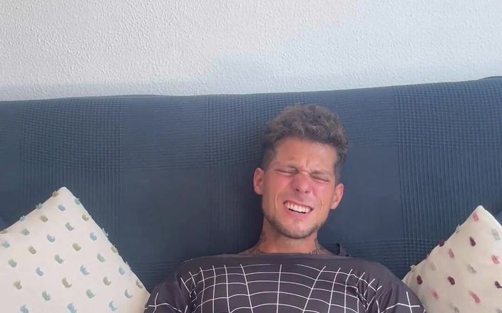 BoyGym: Mijn dikke pik heeft honger naar je gaten