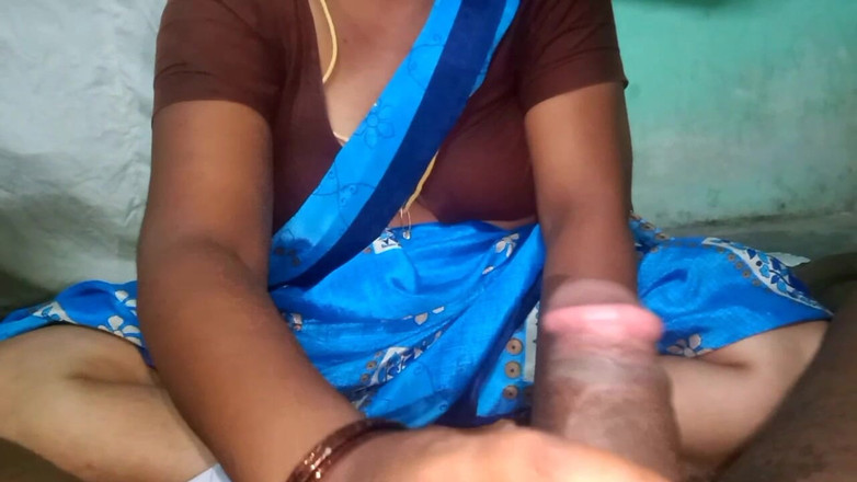 Priyanka314: Soție indiancă desi casnică muie frumoasă