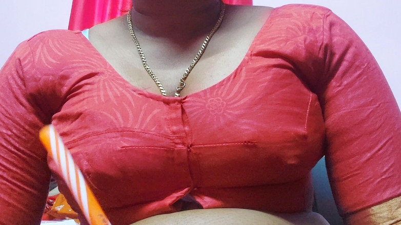 Desi Mohini: Vdaná žena vezme svého přítele do hotelu