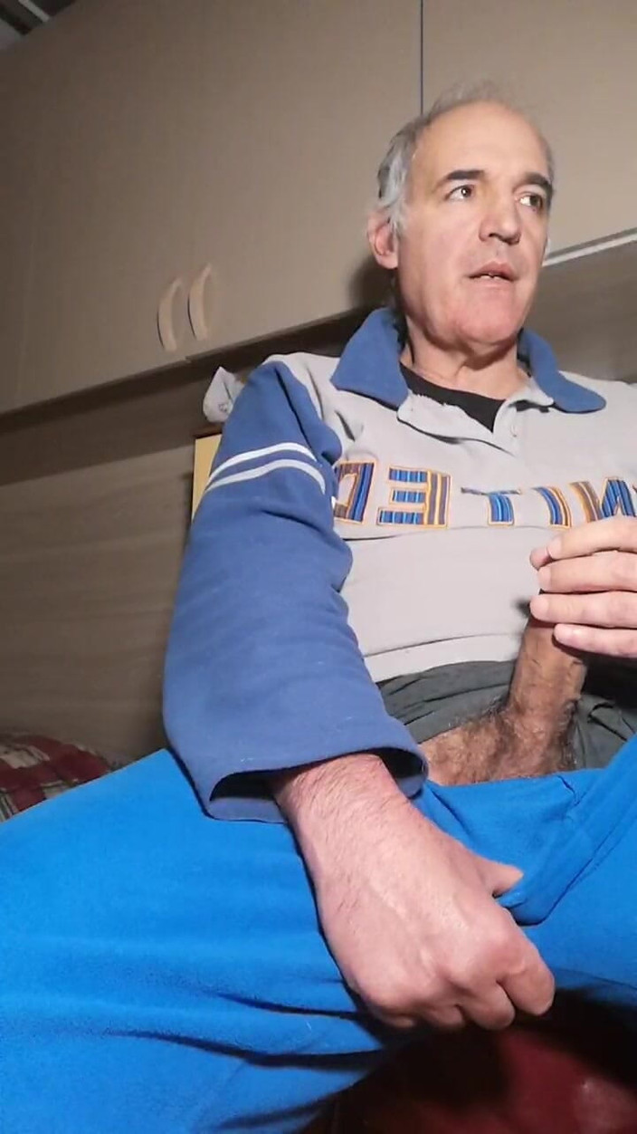 Setesesso7: Jsem příliš dychtivý. Je čas na můj penis.