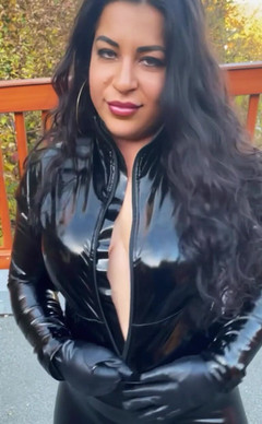 LadyAyse5: Latex venku