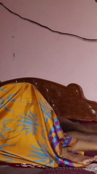 Soth Indian Tamil Housewife in White Blouse and Saree Giving Handjob Riding Dick and Ask for Rough Fast Doggy Fuck