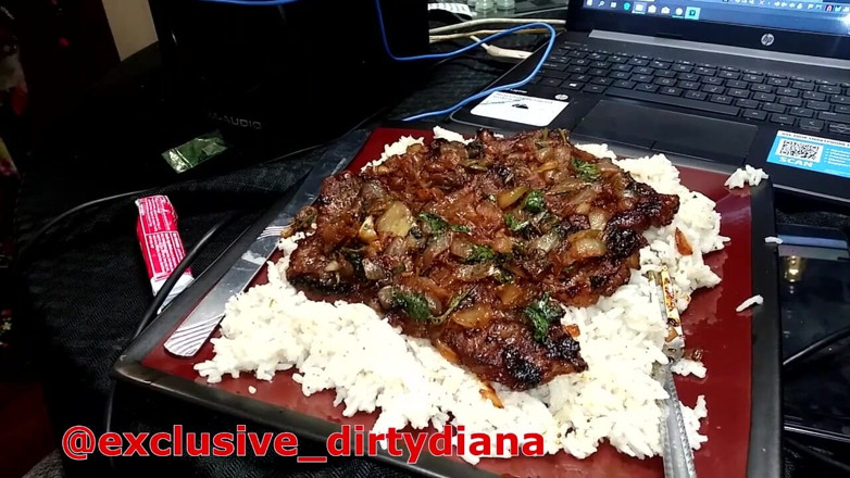 Dirty Diana Fetishes: Dirty Diana has a cooking fetish