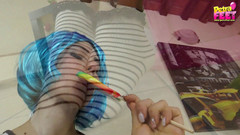 Foot Fetish HD: Petra spielt mit ballons und ihren füßen