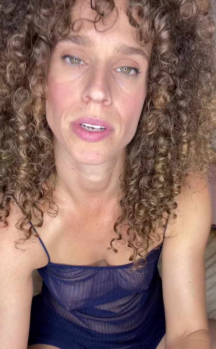 VibeWithMommy: Anne 31 talimatı! Korkunç bir rüyadan uyandıktan sonra sana yardım ediyorum!