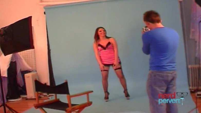 Nerd Pervert: Bryony Gilespie - Bubbly Cum Gulper