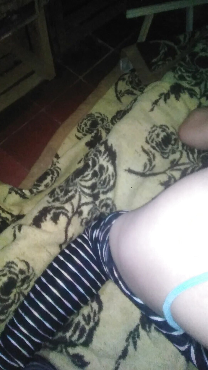 Fitcure1: POV 나는 그녀의 끈을 옆으로 옮기고 내 페니스를 그녀의 안에 넣었어