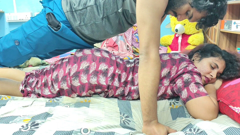 Vaigavarun Feet romance: Mallu Girl Hot Ass Kiss Romance