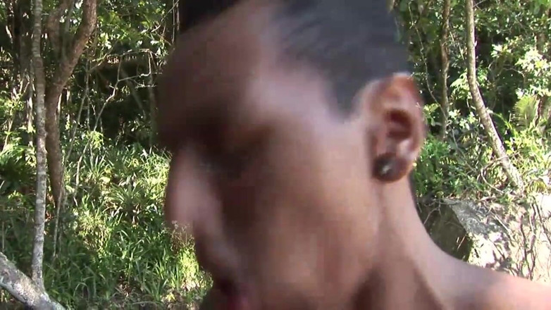 Gay 4 Pleasure: Trio noir sexy dans la jungle