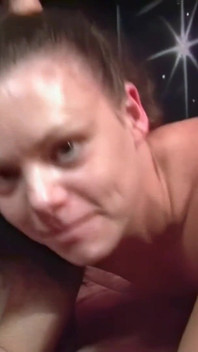 Swingers assistem a orgia de sexo em grupo