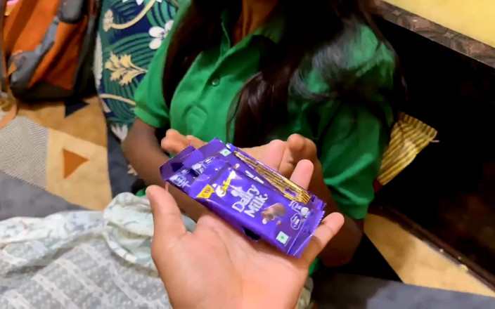 AsPatel2M: Desi stiefschwester fickt am Rakhi-tag - Dorf-hardcore