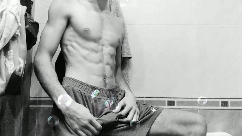 Elvissc: Old Vintage Recording, Athlete with a Good Body and a...