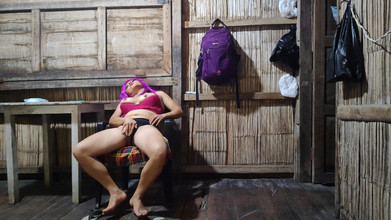 Martin13: विदेशी सौतेली मम्मी बहुत उत्साह के साथ वयस्क सामग्री की दुनिया में शुरू होती है