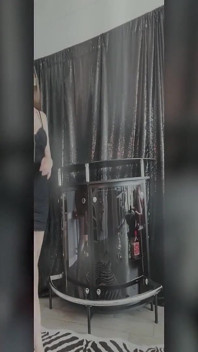 Kimber Lee menonton saya menari dan mengusik pakaian mini seksi saya