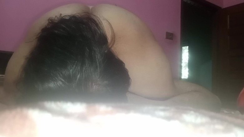 SHAKRATASNEEM: Dasi stiefzus setup met stiefbroer die zeer sexy romantiek neukt